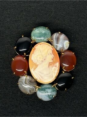 Amedeo - Vintage-Style Cameo Brooch with Multicolor Gemstone NWT